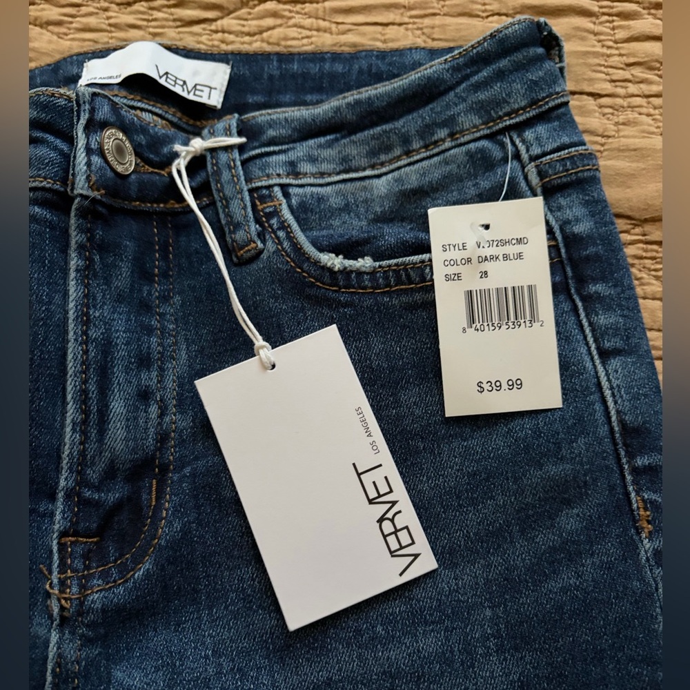 Vervet Women's Dark Blue Jeans